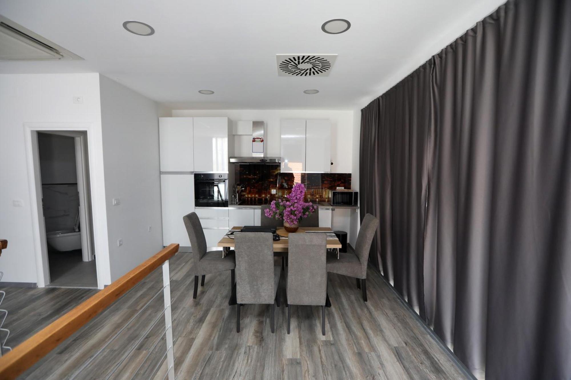 D R Apartments Šibenik Exteriör bild