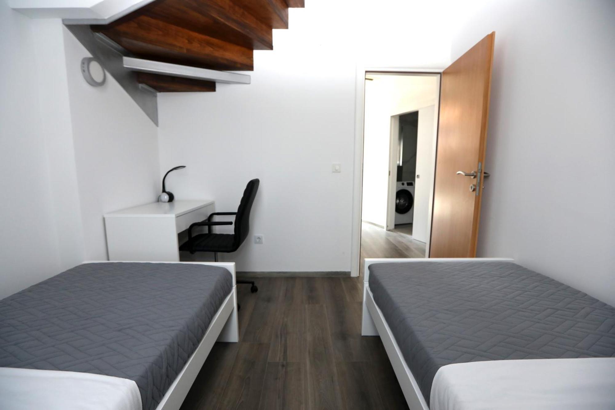 D R Apartments Šibenik Exteriör bild