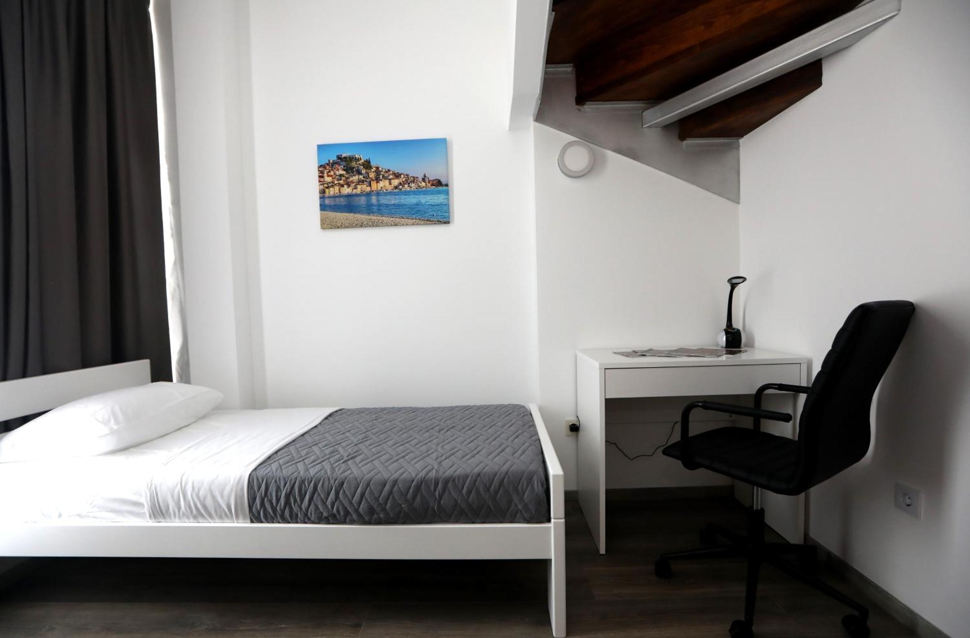 D R Apartments Šibenik Exteriör bild