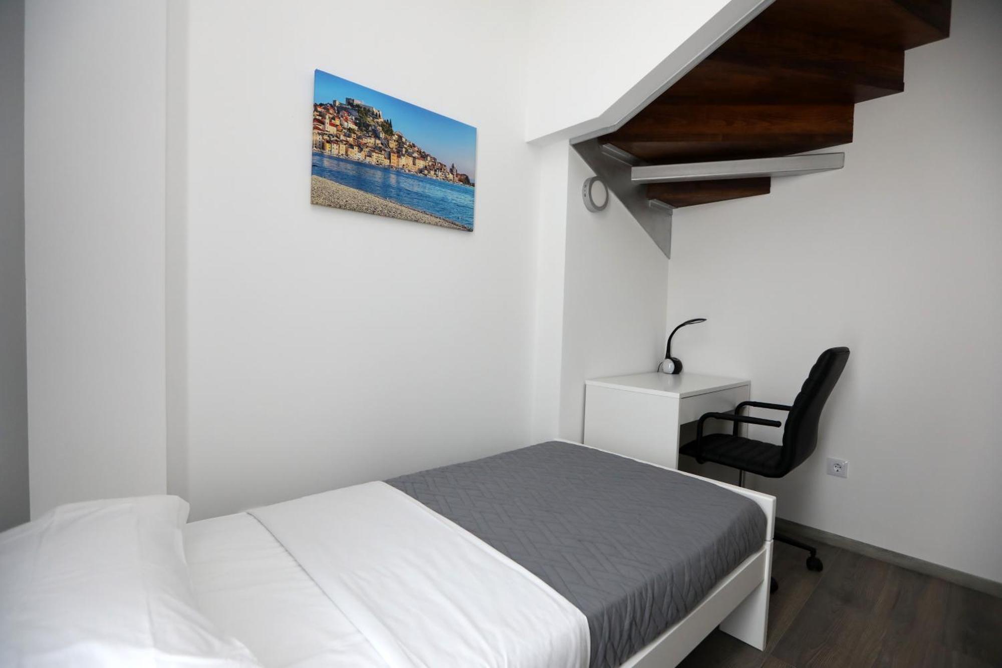 D R Apartments Šibenik Exteriör bild
